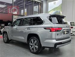 Toyota Sequoia